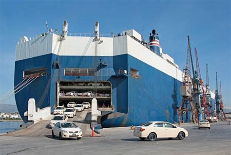 How to Ship a Car from USA to Canada .